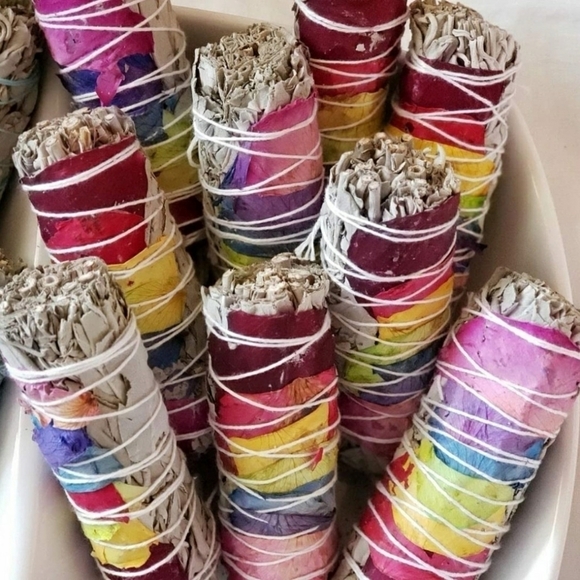 3 Bundle Lot of Chakra White Sage Rainbow Rose Petals Natural Purify Smudge New - Picture 5 of 6